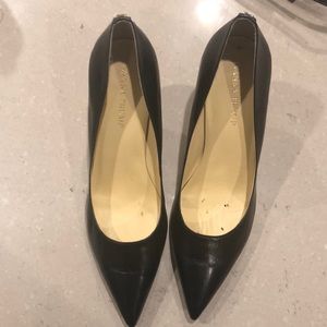 Black Ivanka Trump pumps size 10